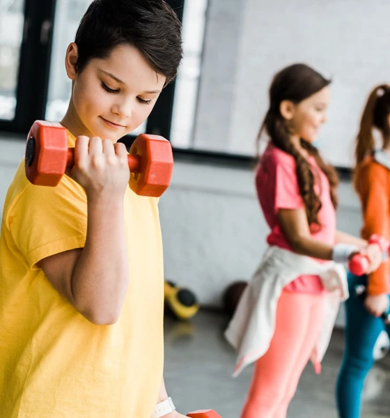 Czy dzieci i młodzież mogą uprawiać trening siłowy?